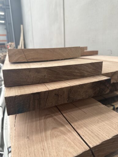F17 KDHW is graded for structural use in Australian construction.